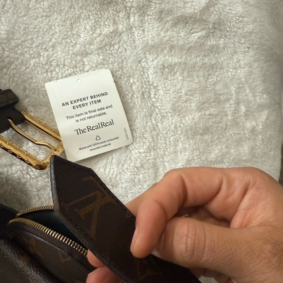 ✨ Elegant Louis Vuitton Utility Belt – Brown with Gold Accents ✨ - Picture 13 of 16